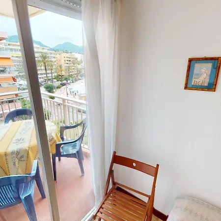 Apartment Avec Terrasse Sur Le Cap Martin, Proche Plages - Fr-1-196-337 *