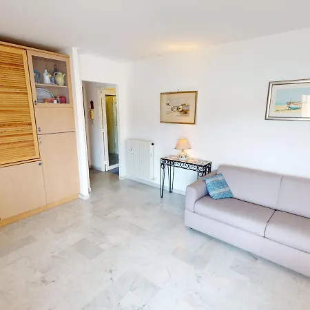 Daire Avec Terrasse Sur Le Cap Martin, Proche Plages - Fr-1-196-337 *